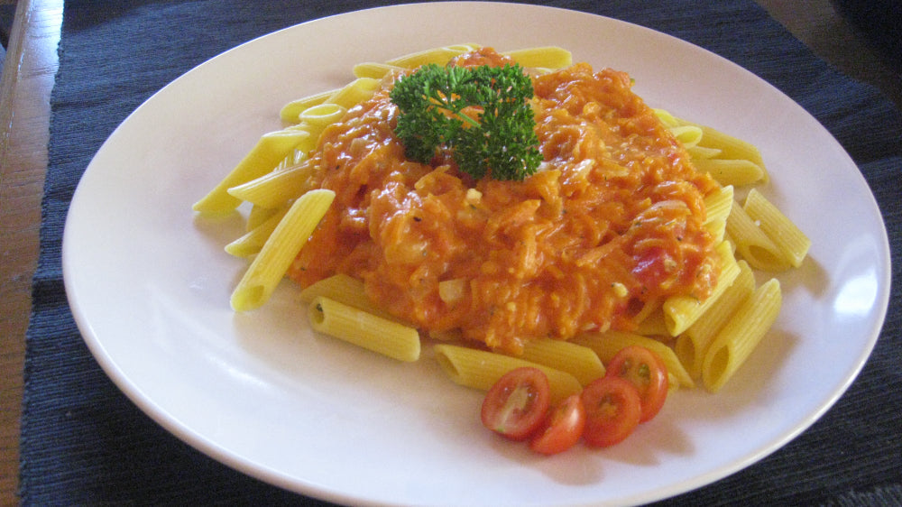 Nudeln treffen auf Karottensauce – ein Familienliebling