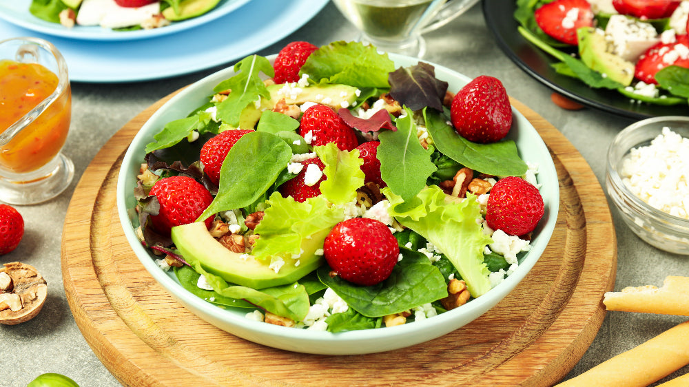 Frühling pur: Frischer Salat mit Vinaigrette-Dressing