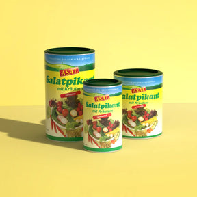 Salatpikant mit Kräutern
